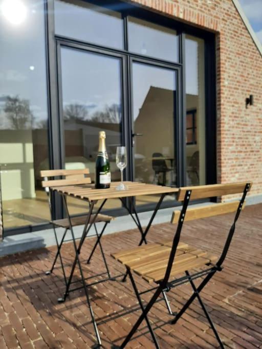 Kruisem Komo Hill Stays - Guestroom Komo Cosy מראה חיצוני תמונה